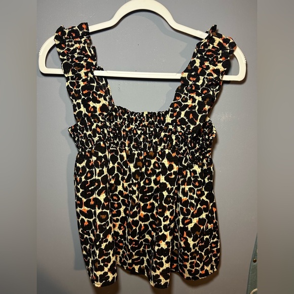 ‘Who What Where’
 Boutique top with adorable puffy sleeves,medium,
Medium - Picture 3 of 5